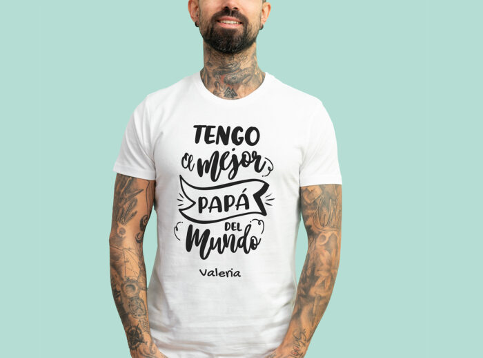 Camiseta blanca Mejor papa del mundo Camiseta blanca personalizada con el texto 'Tengo el mejor papá del mundo' y con el nombre que desees.