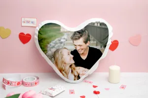 Cojín personalizado con forma de corazón
