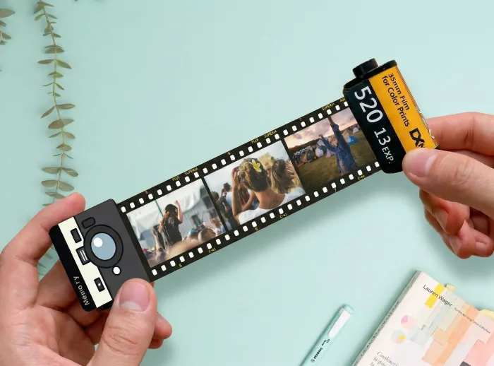 Llavero carrete fotos personalizado desplegado con imágenes impresas en formato retráctil