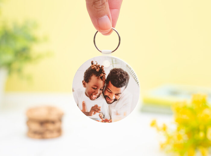 llavero papa como tu no hay ninguno 1 Llavero personalizado redondo de plástico con la inscripción "Papá, como tú, no hay ninguno" en un lado y una foto en el otro.