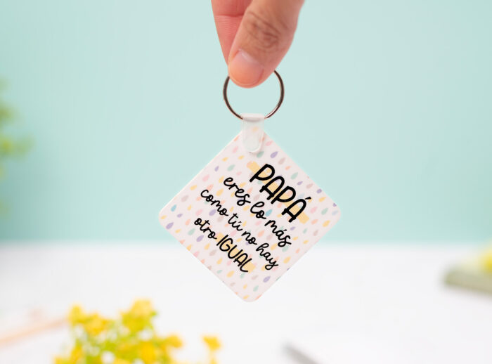 llavero papa eres lo mas Llavero personalizado cuadrado de plástico con la frase "Papá, eres lo más" en un lado y una foto en el otro.