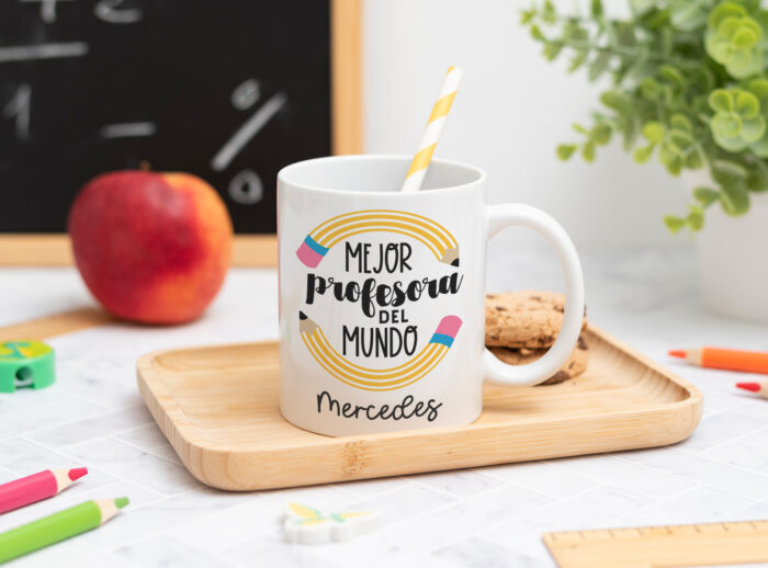 Taza 'Mejor profesora del mundo' Taza personalizada con mensaje 'Mejor profesora del mundo', nombre del profesor, curso y nombres de los niños en el reverso