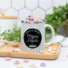 Taza personalizada con mensaje "Taza del mejor papá". Personalización con el nombre que elijas disponible.