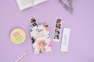 Tira de fotomatón con tus fotos. Se puede utilizar como punto de lectura